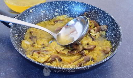 ризотто из пасты орзо с грибами и горошком