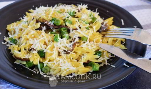 ризотто из пасты орзо с грибами и горошком