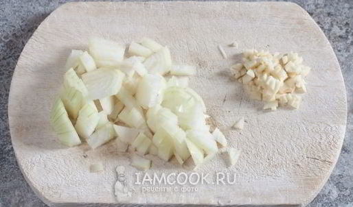 ризотто с морепродуктами в томатном соусе