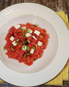 Свекольное ризотто с морковью и бататом