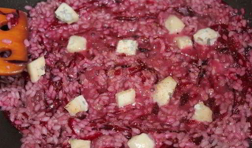 свекольный ризотто с цикорием