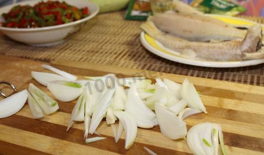 филе минтая в духовке с овощами запеченное