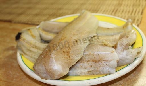 филе минтая в духовке с овощами запеченное