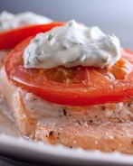 Горбуша, запеченная в сметанно-грибном соусе