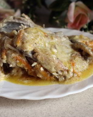 Камбала в сметане