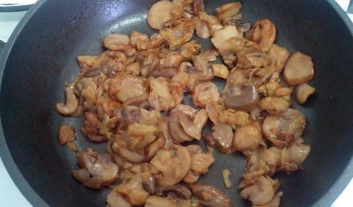 креветки в томатном соусе