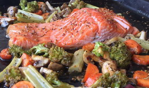 лосось с овощами в медовом соусе