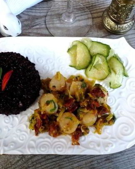 Рецепт морских гребешков с черным рисом