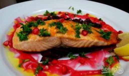 рыба под соусом на сковороде