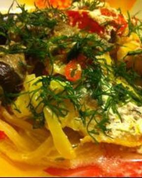 Рыба с баклажанами в горшочках