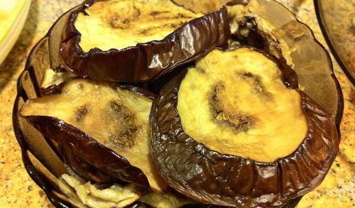 рыба с баклажанами в горшочках