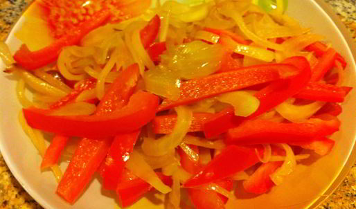 рыба с баклажанами в горшочках