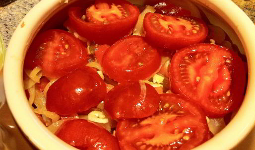 рыба с баклажанами в горшочках