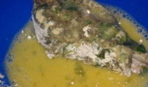 рыба, жаренная в яйце