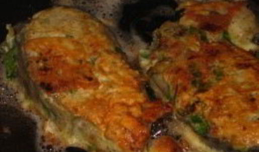 рыба, жаренная в яйце