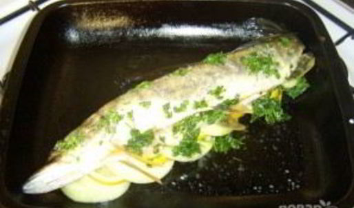 щука, запеченная в духовке