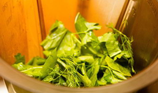 сельдь в травах