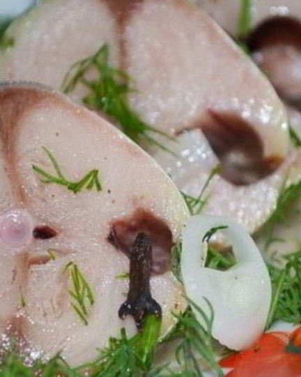 Рецепт скумбрии с пряностями в яблочном уксусе