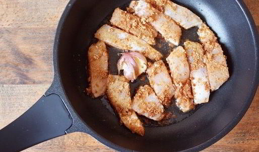 эскабече из судака с хрустящей корочкой из отрубей