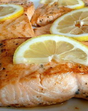 Жареный лосось