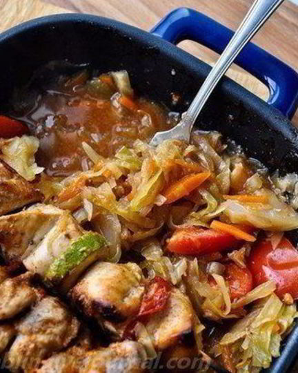 Рецепт куриного шашлыка с гарниром в духовке