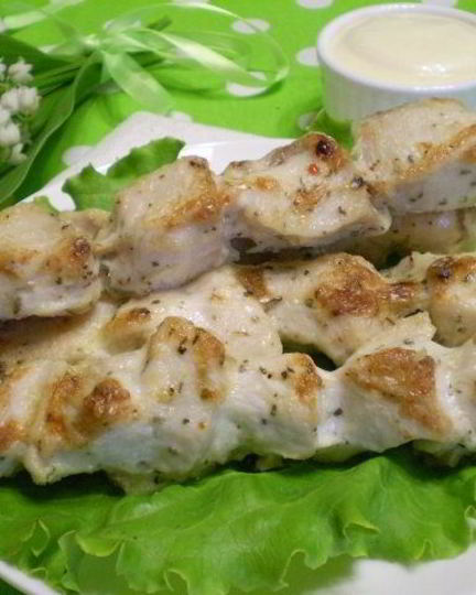 Рецепт куриных шашлычков на шпажках в духовке для детей