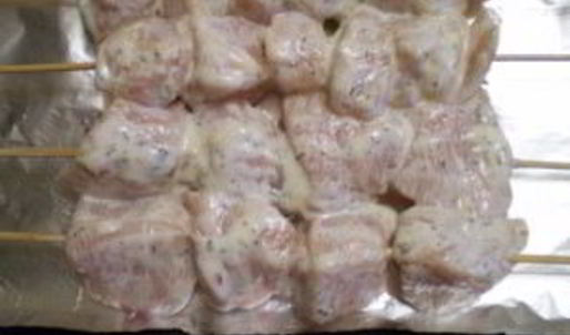 куриные шашлычки на шпажках в духовке для детей