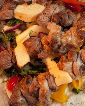 Шашлык из баранины с айвой