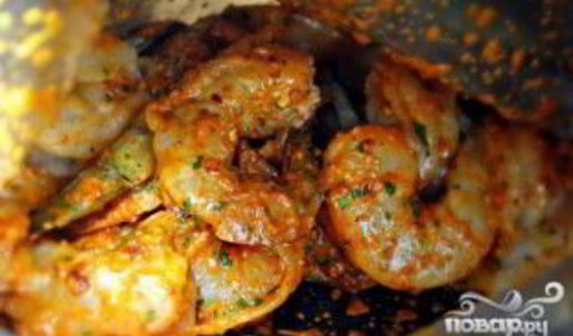 шашлык из креветок в пряном соусе