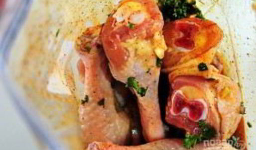 шашлык из куриных ножек на шампурах