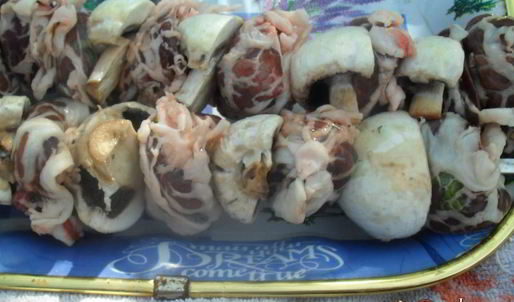 шашлык из печени индейки с шампиньонами