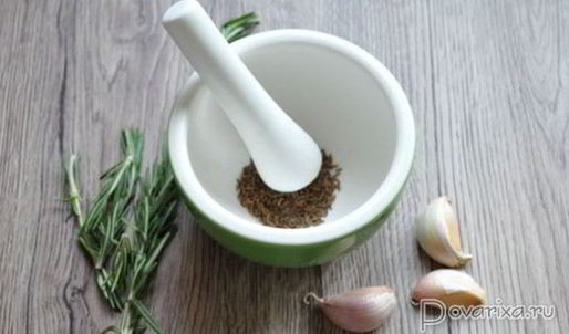 шашлык, маринованный в квасе со специями