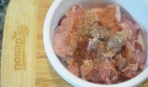 шашлыки из ягненка с помидорами и мятой