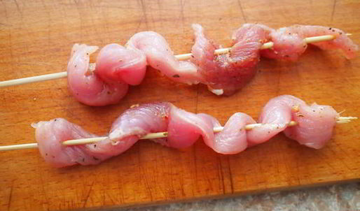 шашлыки с соусом