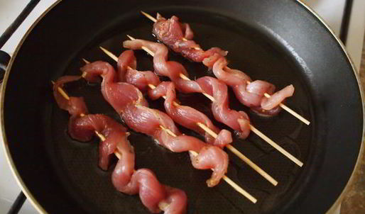 шашлыки с соусом