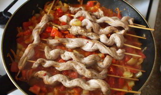 шашлыки с соусом