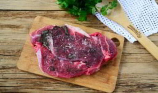 французский перченый стейк