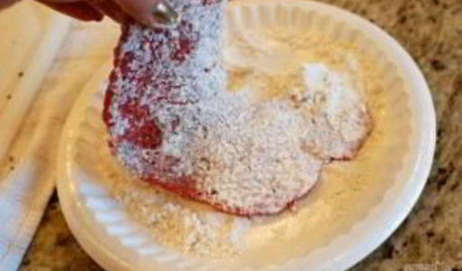 говяжий стейк с молочной подливой