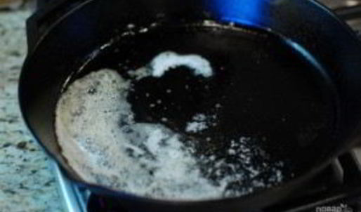 говяжий стейк с молочной подливой