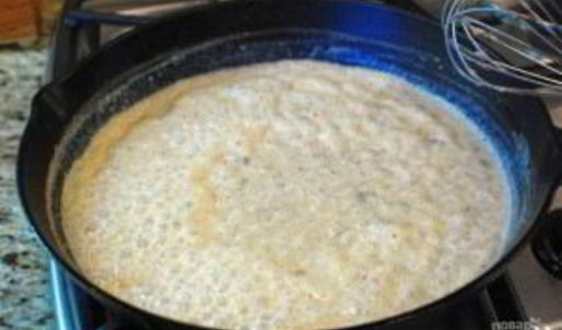 говяжий стейк с молочной подливой