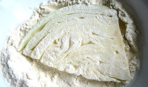 капустные стейки под сыром джюгас