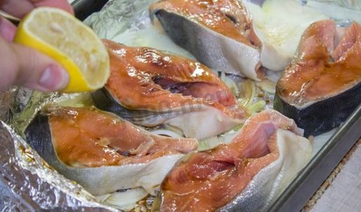 стейк из горбуши в духовке