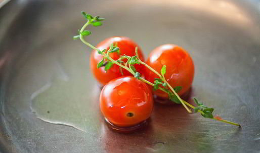 стейк из говядины с красной фасолью