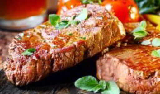 стейк из свинины на гриле