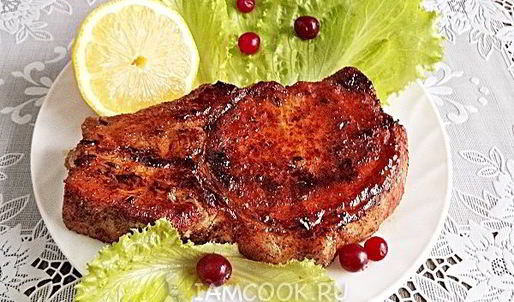 стейк из свинины на кости