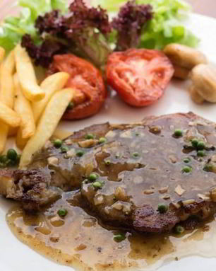 Стейк с горчичным соусом