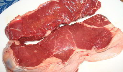 стейк со спаржей