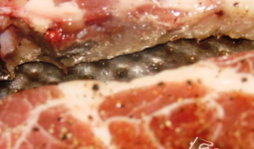 стейк свиной на косточке