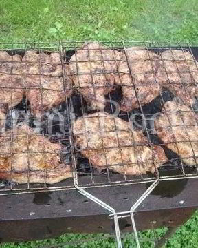 Стейки на решетке и картошка-трясучка