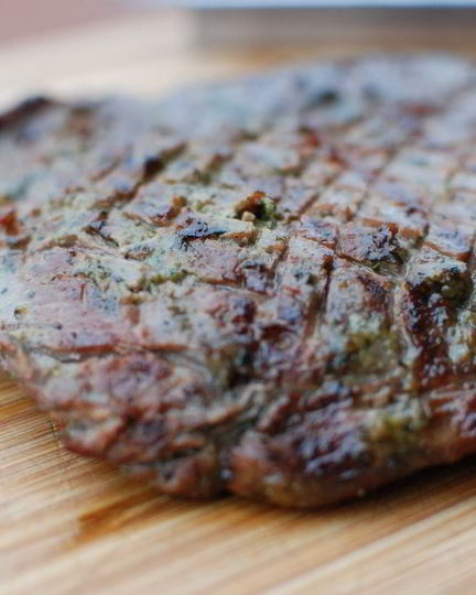 Рецепт стейков в зеленом маринаде